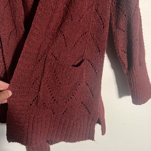 Burgundy Cardigan with pockets - Picture 2 of 6